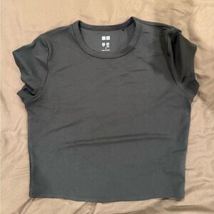 Uniqlo Women's Classic Black Short Sleeve Tee